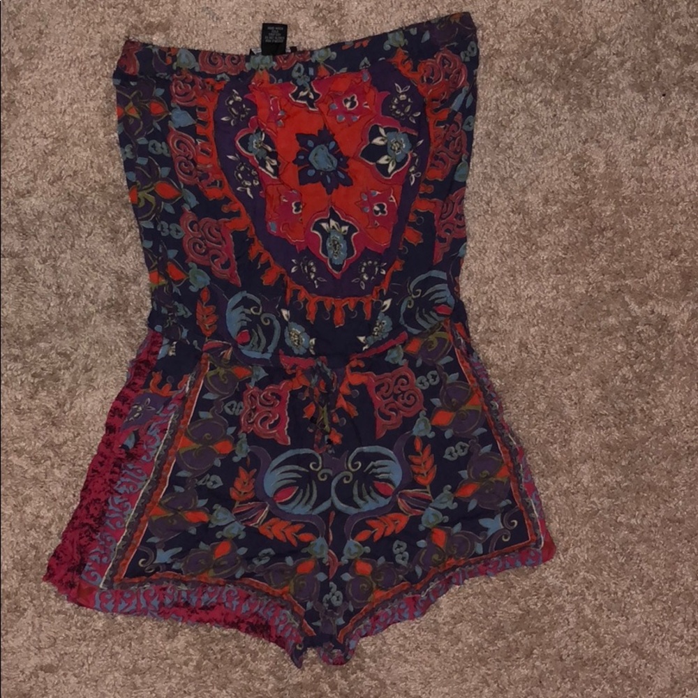 Strapless romper
